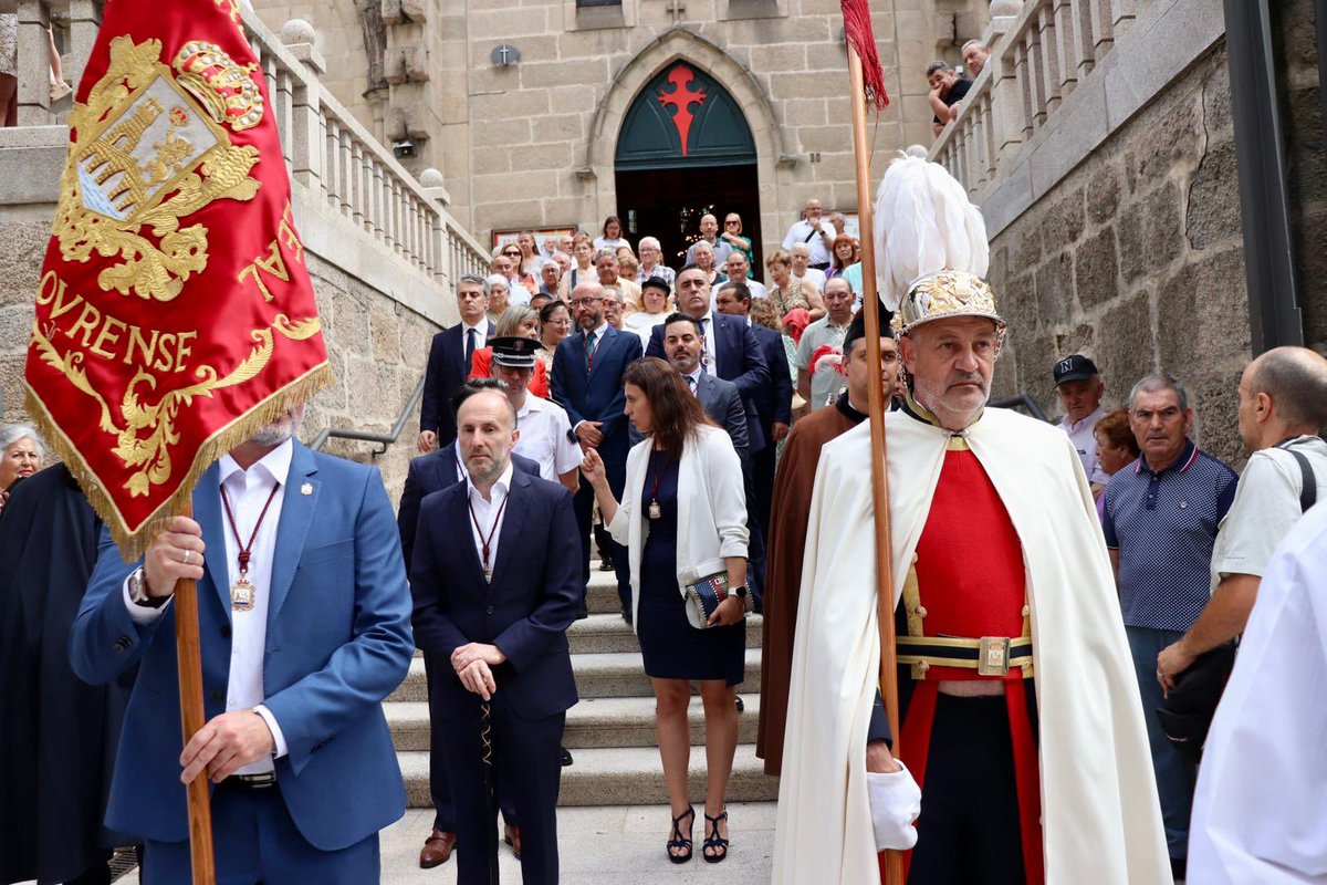 DeputacionOU's tweet image. O deputado provincial Jorge Pumar, asistiu esta mañá á Procesión e á Misa do Santiago Apóstolque tivo lugar na Igrexa parroquial de Santiago das Caldas – A Ponte.