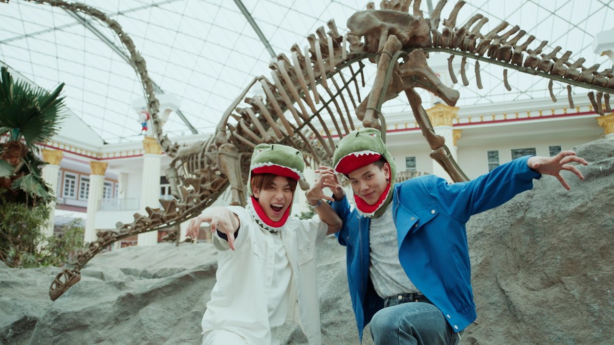 OPEN LABEL tweet media