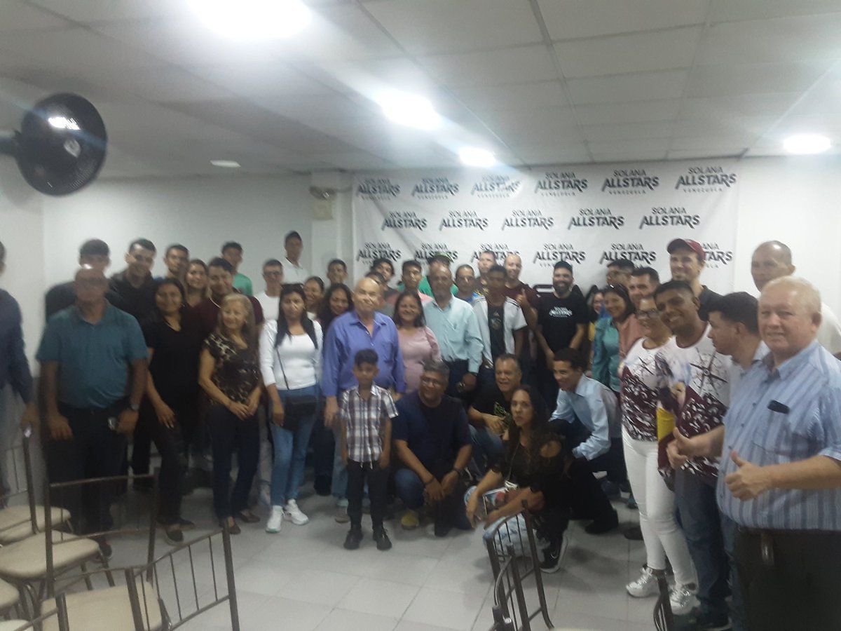 EdgarToLara's tweet photo. Otro evento importante realizado por @allstarsVEN en la ciudad de #Barquisimeto en nuestro Coworking de confianza @cetambqto
@SolanaAllstars
#solanaAllstarsbqto4 https://t.co/gbAQXphUg1