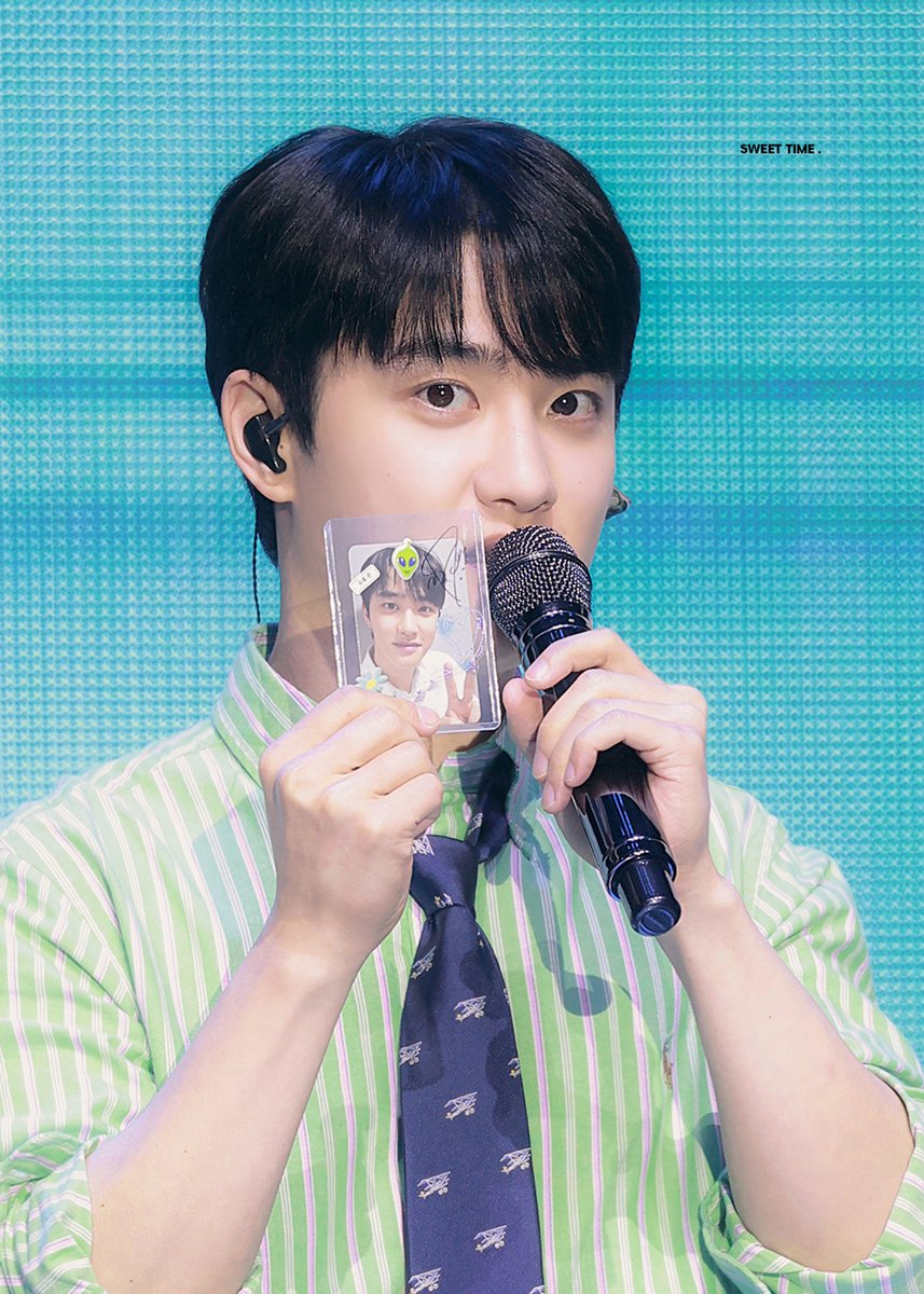 240712 유혹 중 💬
📎 live.staticflickr.com/65535/53880640… 

#도경수 #디오 #DOHKYUNGSOO #DO (D.O.) #都暻秀 #ドギョンス