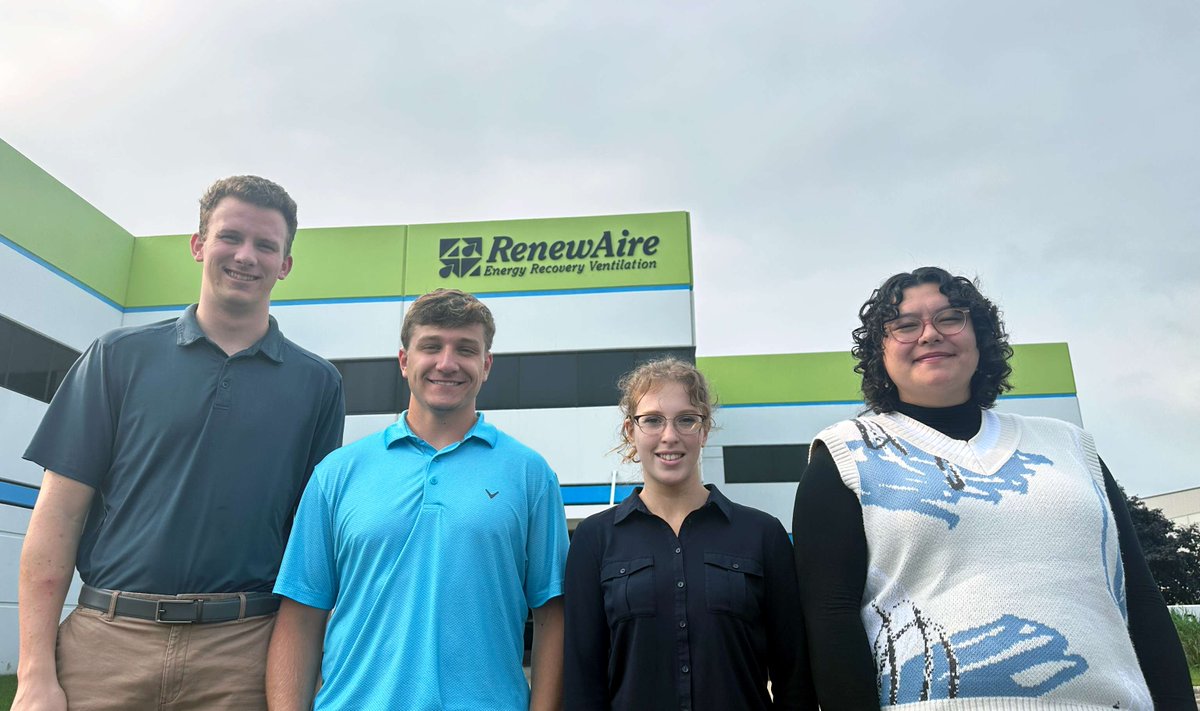 Time to celebrate our #Interns and their valuable contributions here at RenewAire!

This #NationalInternDay we would like to spotlight our interns for all they have accomplished.  Whether it be redesigning products or event planning, these teammates truly shine! 🌟