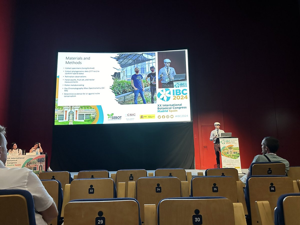 Great talk about the pollinator interaction in the hybrid zone by <a href="/NickEngleWrye/">Nick englewrye</a> 👏.
#IBC2024 #Madrid