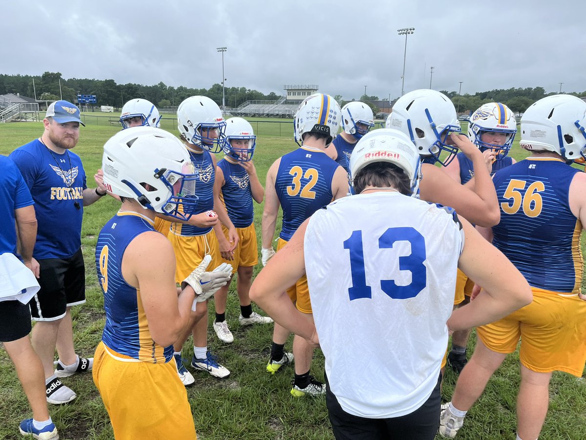 Brandon Dunn (@bdunnsports) on Twitter photo Quick stop at <a href="/FCS_Eagles/">Florence Christian School Athletics</a> as HC <a href="/nmintonfcs/">Neil Minton</a> and the Eagle officially begin the season.
Florence Christian looking to build off last season with a solid group returning in 2024.
More on the Eagles next week on <a href="/wpdeabc15/">WPDE ABC15</a> Quick stop at <a href="/FCS_Eagles/">Florence Christian School Athletics</a> as HC <a href="/nmintonfcs/">Neil Minton</a> and the Eagle officially begin the season.
Florence Christian looking to build off last season with a solid group returning in 2024.
More on the Eagles next week on <a href="/wpdeabc15/">WPDE ABC15</a>
