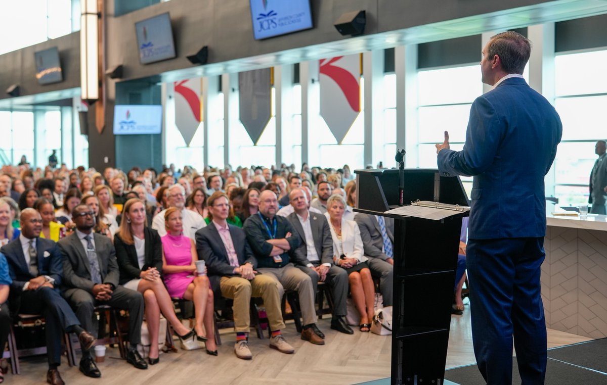 As a dad, I am so thankful for our principals, assistant principals, teachers, bus drivers and school staff for all they do to help our children succeed. It was great to visit with @JCPSKy today to thank some of these leaders and wish them luck ahead of the new school year!