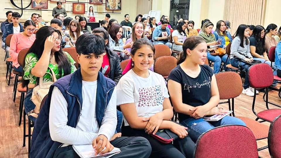 💻 Marketing Digital para jóvenes y adultos de San Juan Bautista, Misiones.

☑️ Llevamos este programa innovador de capacitación gracias a la gestión de la Gobernación de Misiones.

👩🏻‍🏫 Al finalizar el curso los participantes podrán:

🌐 Utilizar las herramientas digitales básicas