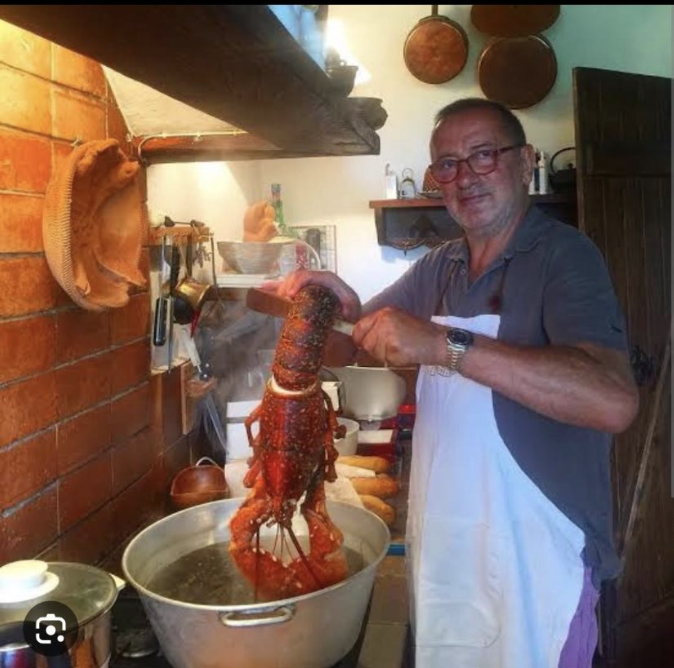 5-) Farkındaysanız aramızdaki en yırtıcı, en vicdansız, en etobur, en insanlığını kaybetmiş tipler karşı çıkıyor bu yasaya. Canlı canlı hayvan kaynatan, kan kusan boğa görünce zevk narası atan tipler, dibimizde yaşanan soykırımda soykırımcının tarafında yer alanlar, bize
