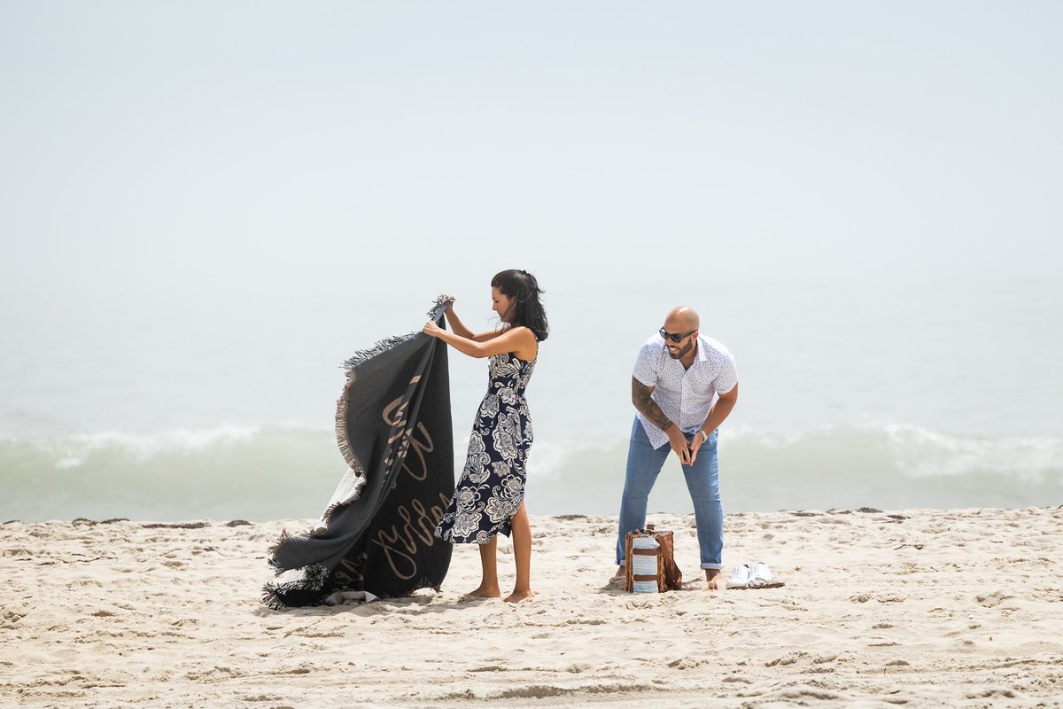 ᴉllǝsoɹ qoɹ tweet media