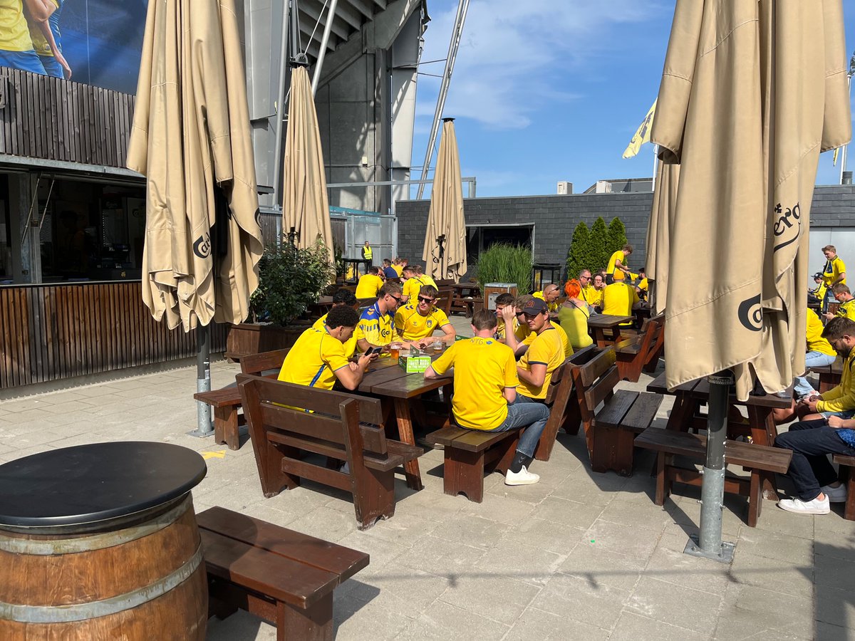 BillyRodaway's tweet image. Brondby fan zone and they’re playing U.K. 90s classics.