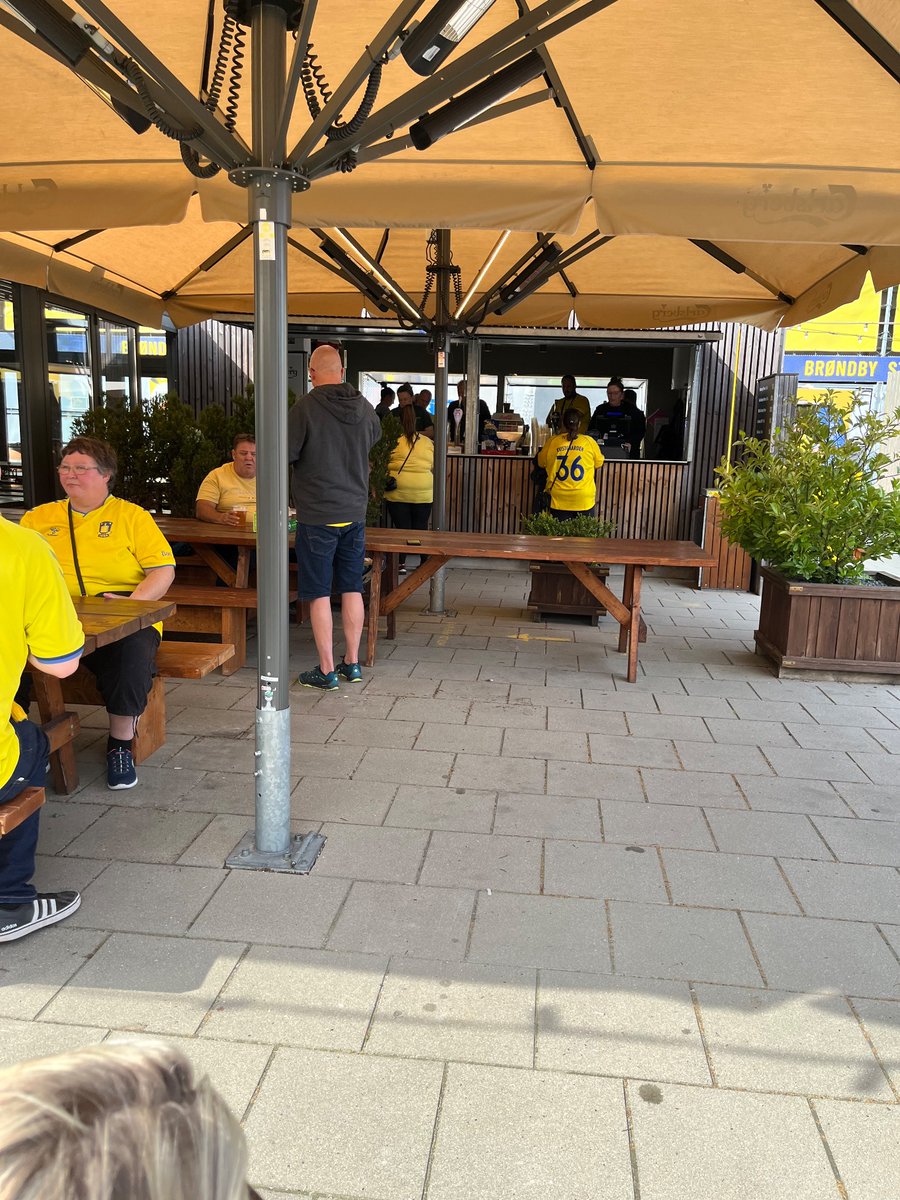 BillyRodaway's tweet image. Brondby fan zone and they’re playing U.K. 90s classics.