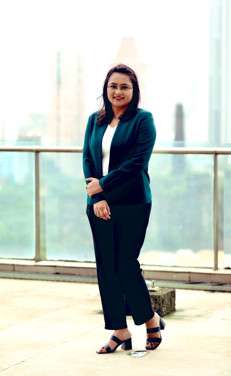 Nupurkunia's tweet image. Stay positive, invest wisely, reap the rewards. 🌟📉