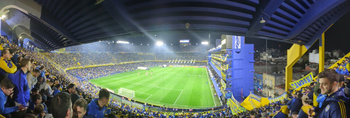irishmcbride's tweet photo. Two great matches thanks to the guys at @PibedeBarrioArg ! What a couple of nights that's was, big shout to my guy Jaoquin for being my guide for both, I think I'm an @Independiente fan now thanks to him! Argentinean football fans can certainly make some noise... https://t.co/58xTLEGC8i