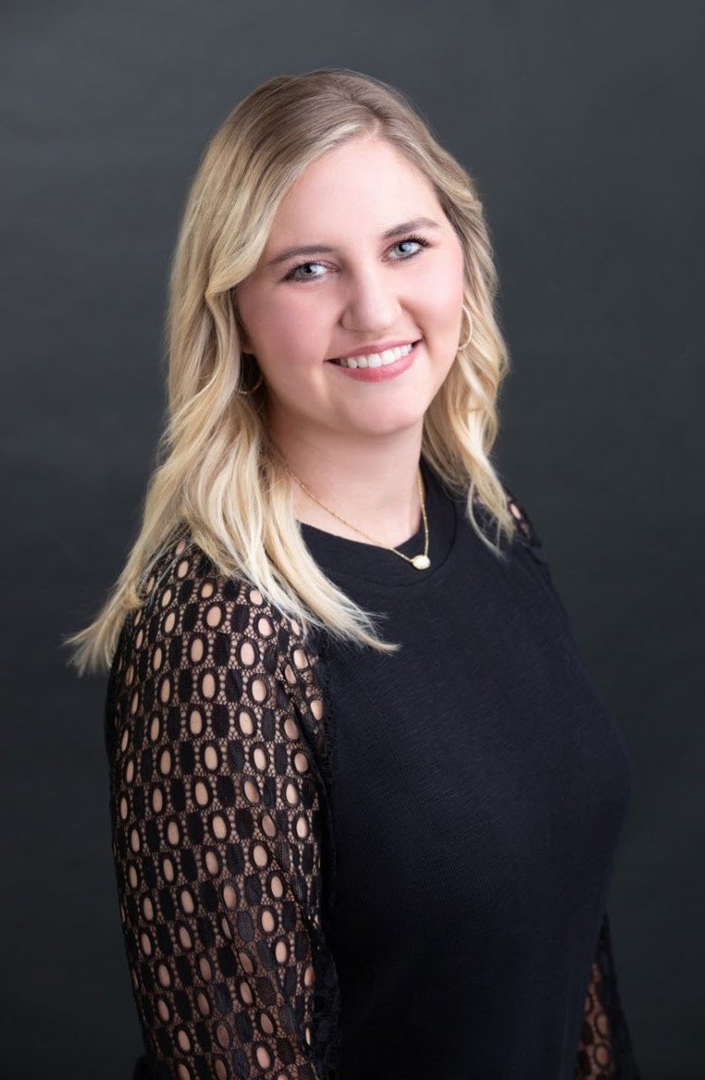 MEET THE DIRECTORS 🎶
Paige Liccioni -Head Band Director
Ms. Liccioni is entering her 10th year of teaching and is a graduate of Louisiana State University 💜💛. She plays bassoon and will be teaching Wind Ensemble, Concert Band, and Beginner Clarinet, Bassoon and Saxophone.
