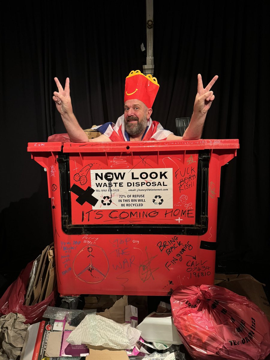 𝗝𝗼𝗵𝗻 𝗢’𝗡𝗲𝗶𝗹𝗹 (@jk_on) on Twitter photo I just got to catch a preview of ‘Bad Moult’ at <a href="/kingssalford/">The Kings Arms</a> <a href="/GMFringe/">Greater Manchester Fringe</a> It is honestly fab!
Funny, moving and SICK storytelling from Colin.
It opens tomorrow & you can grab tickets for a fiver. GO, GO, GO! Do it.
🎟️ kingsarmssalford.com/events/
Big up <a href="/redbrick_t/">Red Brick Theatre</a> - smashed it! 👊🏼 I just got to catch a preview of ‘Bad Moult’ at <a href="/kingssalford/">The Kings Arms</a> <a href="/GMFringe/">Greater Manchester Fringe</a> It is honestly fab!
Funny, moving and SICK storytelling from Colin.
It opens tomorrow & you can grab tickets for a fiver. GO, GO, GO! Do it.
🎟️ kingsarmssalford.com/events/
Big up <a href="/redbrick_t/">Red Brick Theatre</a> - smashed it! 👊🏼