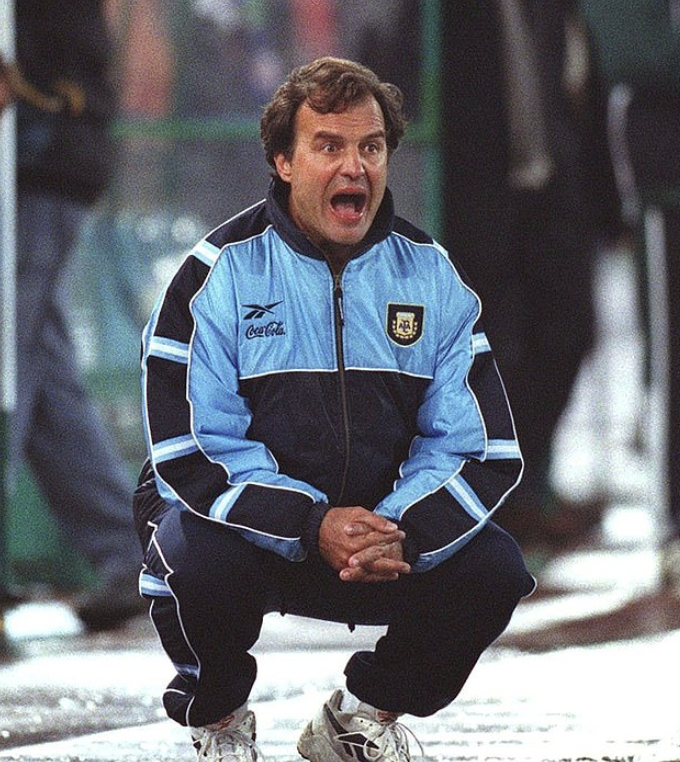 Run it back to 1992, when Marcelo Bielsa was Newell's head coach. Angry supporters turned up outside his house after they got beat 6-0.

He came to the door in pyjamas, with a grenade in his hand, and threatened to pull the pin if they didn't piss off. 😂