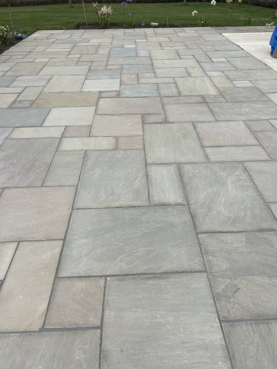 Trailerbailey's tweet photo. There’s slab layers and there’s slab layers!! What a great job https://t.co/czeatTU4Cf