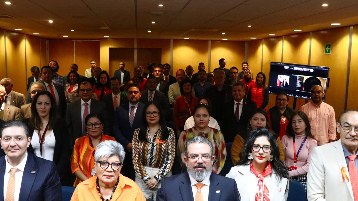 SICTmx's tweet photo. 🔴#ComunicadoSICT

Inadmisible la violencia en contra de las mujeres, afirmó el titular de la #SICT Jorge Nuño Lara (@jorgenunol) durante la Conmemoración del Día Naranja, día para actuar, generar conciencia y prevenir la violencia contra mujeres y niñas.
https://t.co/iAad8meVqR https://t.co/UbTvXGWKz7