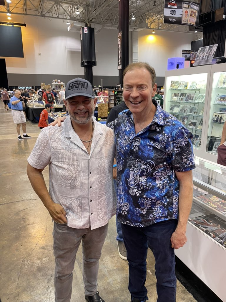 Steve_Grad's tweet photo. Great seeing my good friend @KenGoldin owner of the powerhouse @GoldinCo at the Grad Collection booth at the @nsccshow #gradcollection #nscc24 #theguyfrompawnstars https://t.co/MSkSJN9QQz