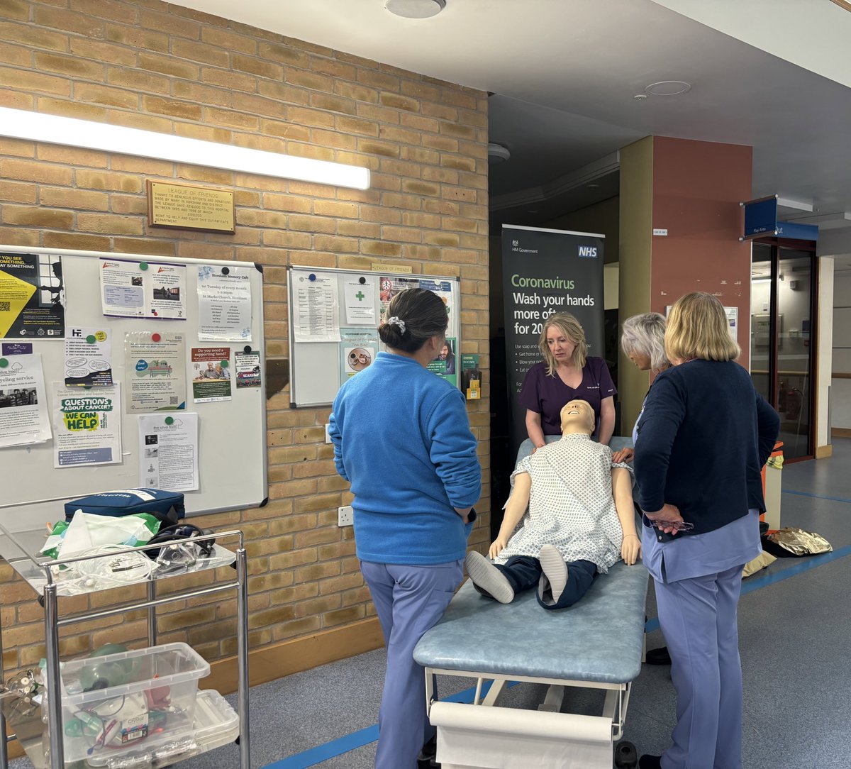 SASH_Resus's tweet photo. A brilliant afternoon of teaching at our Horsham site, bringing Immediate Life Support (ILS) skills and scenarios to all locations across the @sashnhs Trust 🏥 

@baxter2103 @SASHChiefNurse @SarahH_Lewer @ResusCouncilUK https://t.co/XDaDfngT7G