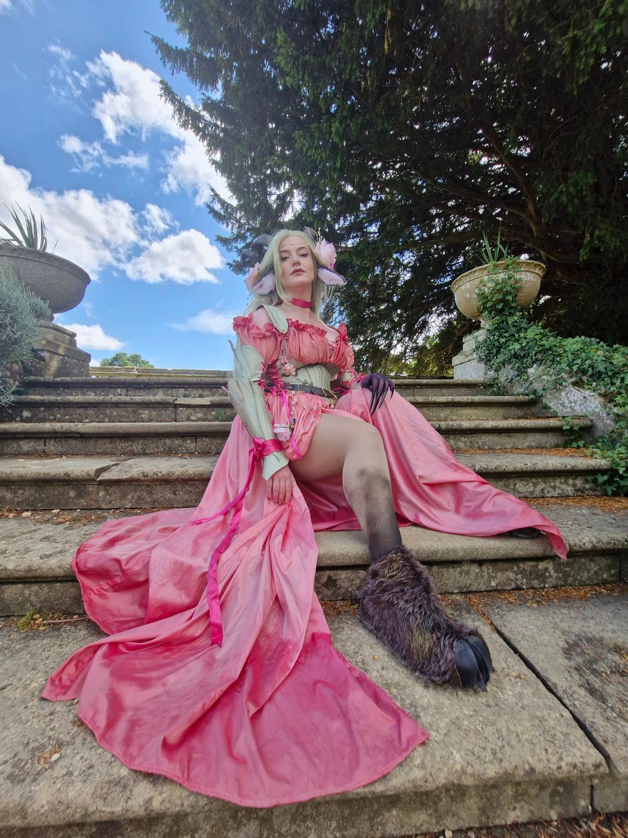 Had the best time at Fantasy Forest as this mischievous beauty!

Many hearts were stolen, so I think Fearne would be proud 😌

Fearne Calloway belongs to Ashley Johnson
Redesign by Annalise Jensen

<a href="/CriticalRole/">Critical Role</a>