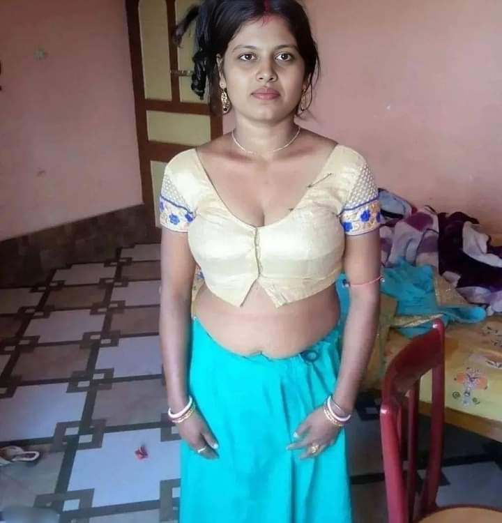 Mu4923Mulla's tweet photo. Hello dosto kaise lag rahi hnu 💋💋❤ https://t.co/2laLT1632T