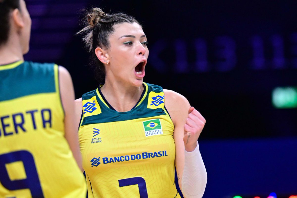 esportelandia's tweet image. THREAD COM AS JOGADORAS DE VÔLEI QUE VÃO REPRESENTAR O BRASIL NA OLIMPÍADA DE PARIS 24.

Segue o fio e vem conhecer as estrelas do vôlei brasileiro! 👀🏐🇧🇷