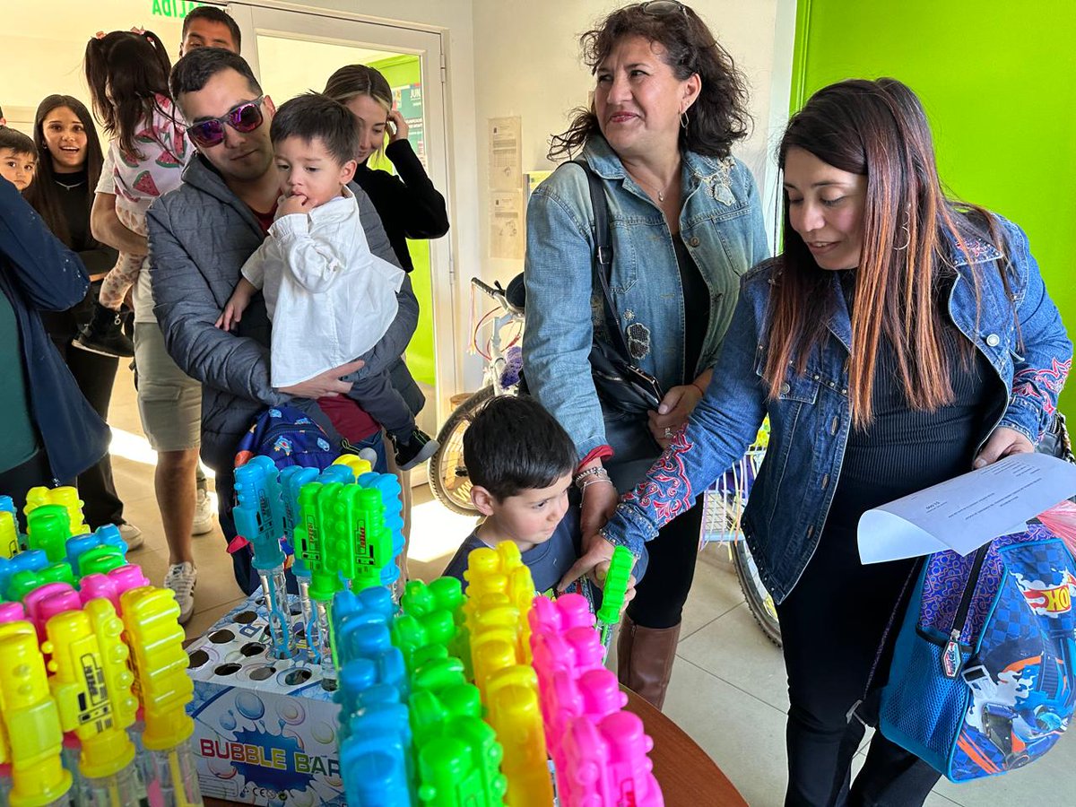 JUNJI_Atacama's tweet image. 🎉 En el jardín infantil "Mi Horizonte, Mi Hogar" celebró la destacada asistencia de sus párvulos y el compromiso de las familias. ¡Cada día cuenta! 🏫👏 #Educación #VamosAlJardín #MiHorizonteMiHogar