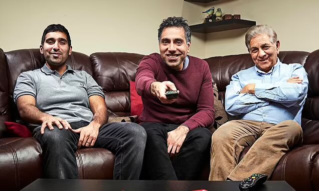 Element_M1ller's tweet photo. Christ the family from Gogglebox have changed https://t.co/kPCkE23CTE