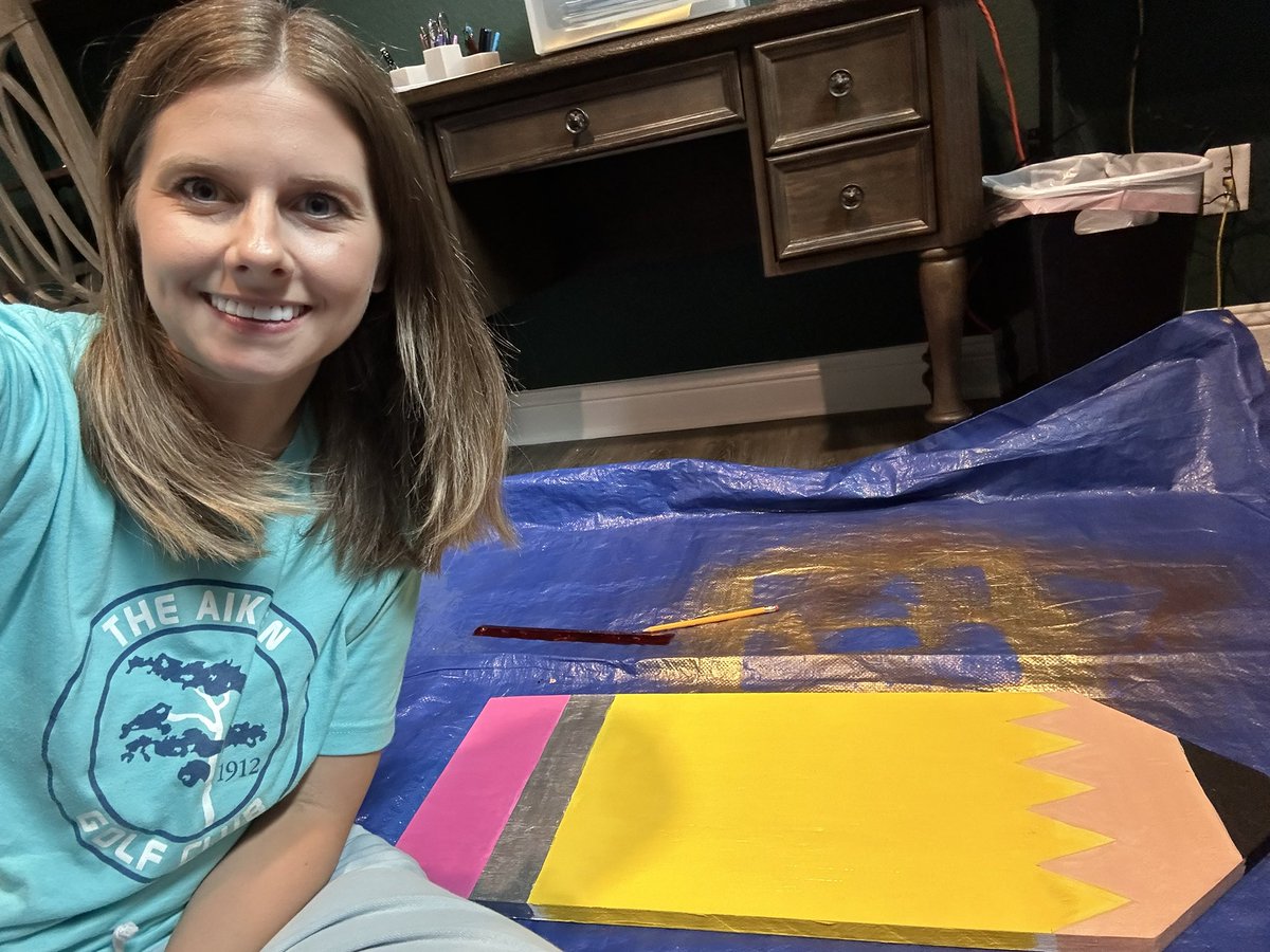 Rainy Day Craft! ✏️ #wellssummerselfie #explorewells <a href="/CFISDWells/">Wells Elementary</a>
