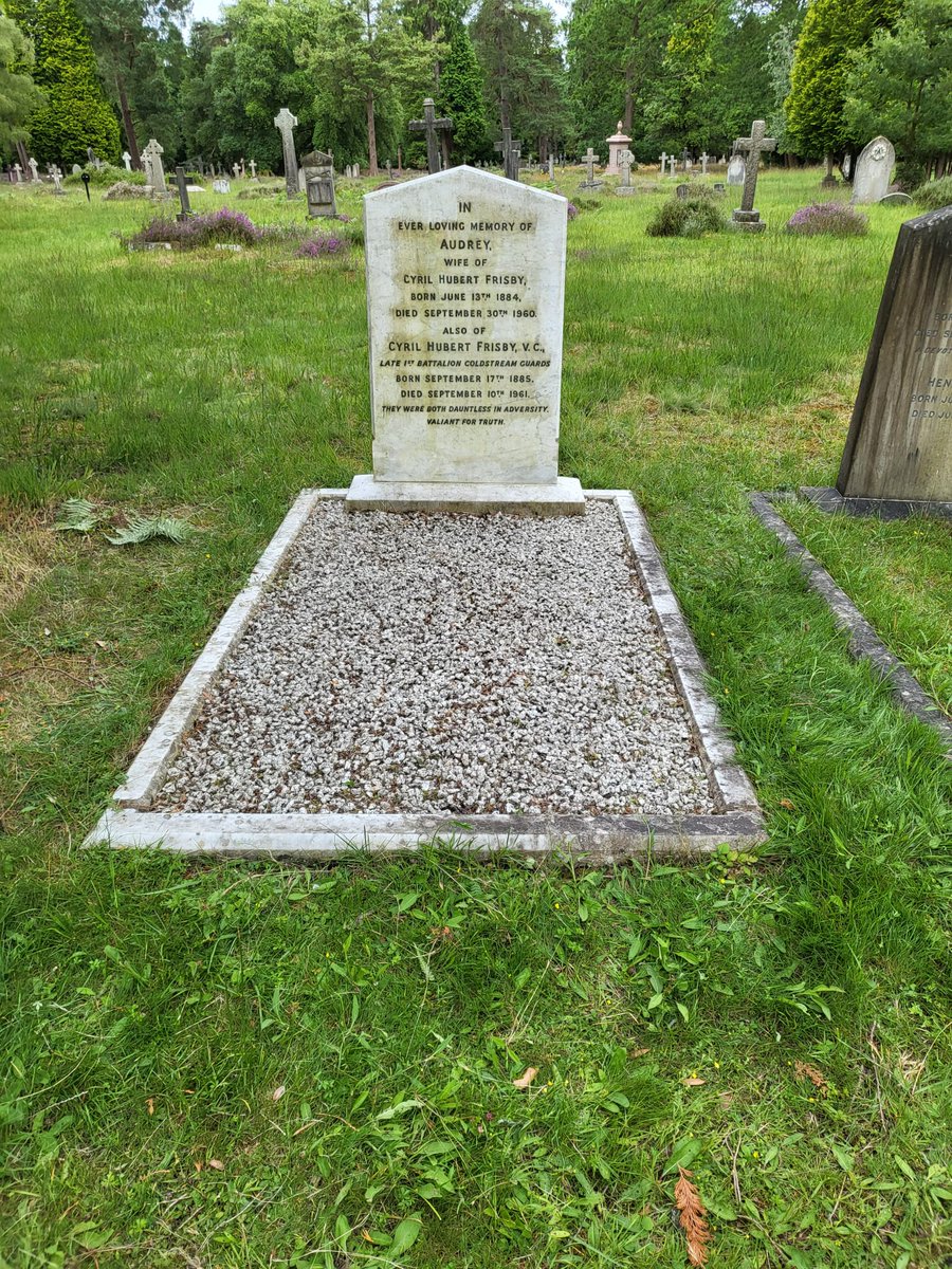 Brookwood Cemetery tweet media