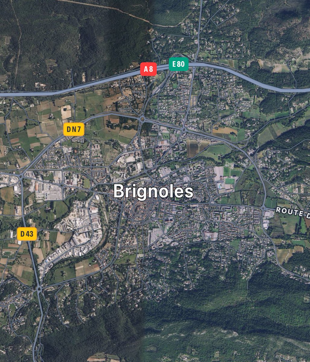 FeuxdeForet_FR's tweet photo. 🔴 Un départ de feu a été signalé sur la commune de Brignoles (83) en bordure d’A8.

Pour votre sécurité, évitez le secteur et facilitez l’accès aux services de secours.

@SDIS83 
@Prefet83 @Var_Matin @PompiersFR 

https://t.co/dSJYvooDFb https://t.co/c1KqMkQk30