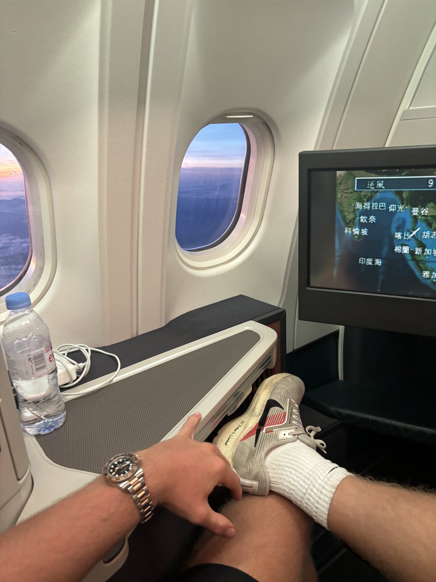 jackgecom's tweet photo. The best product research method is going to China

I recommend it to everyone in ecom

Not just for finding products

You build a better relationship with your supplier

They treat you like a king

Fancy dinners, site seeing, parties…etc

Experience of a lifetime https://t.co/r9VYDToQTh