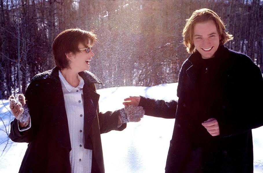 EwanDaily's tweet photo. Ewan &amp; Kerry Fox at the 1994 Sundance Film Festival ❄️ https://t.co/vCXP14jr75