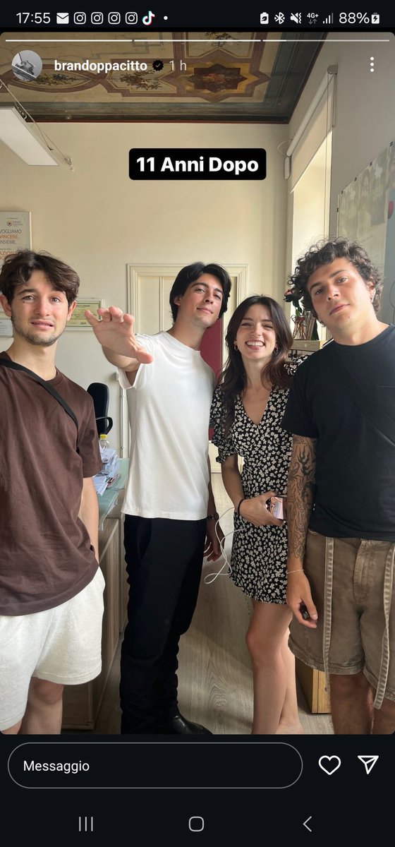 Aury IS IN HER BENOPHIE ERA 🩵 tweet media