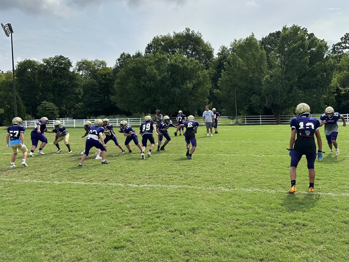 BGJHS Football (@bgjhs_football) on Twitter photo Countdown until the Dragon Bowl: 9 days
Jr. High Purples Football will kick off our season in a scrimmage against Allen County-Scottsville next Saturday, 8/03 at Warren Central High School.
<a href="/BGJHS/">Bowling Green Jr. High School</a> <a href="/BgPurplesAth/">BG Purples Athletics</a> <a href="/BGISD/">Bowling Green Independent Schools</a> <a href="/lightningr/">Robert Lightning</a> <a href="/jrhayes63/">Junior Hayes</a> Countdown until the Dragon Bowl: 9 days
Jr. High Purples Football will kick off our season in a scrimmage against Allen County-Scottsville next Saturday, 8/03 at Warren Central High School.
<a href="/BGJHS/">Bowling Green Jr. High School</a> <a href="/BgPurplesAth/">BG Purples Athletics</a> <a href="/BGISD/">Bowling Green Independent Schools</a> <a href="/lightningr/">Robert Lightning</a> <a href="/jrhayes63/">Junior Hayes</a>