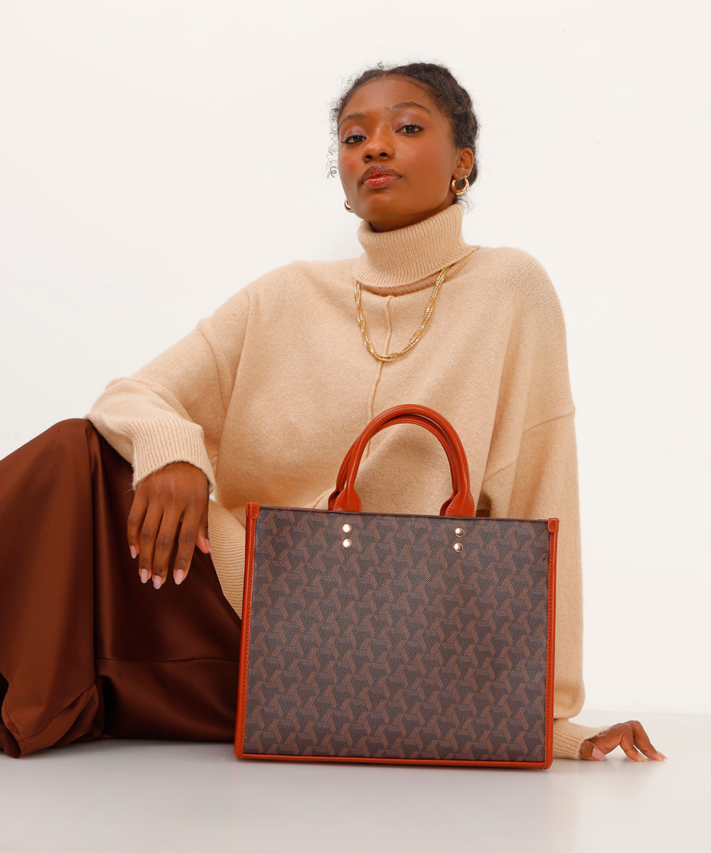 cea_brasil's tweet image. é incrível encontrar uma bolsa com espaço pra carregar tudo, né, @kitsullyne?! e ainda de quebra  improvisar um look #corpcore. prática e estilosa! ​👜 ​muitas opções aqui &amp;gt; bit.ly/WorkBagCeA