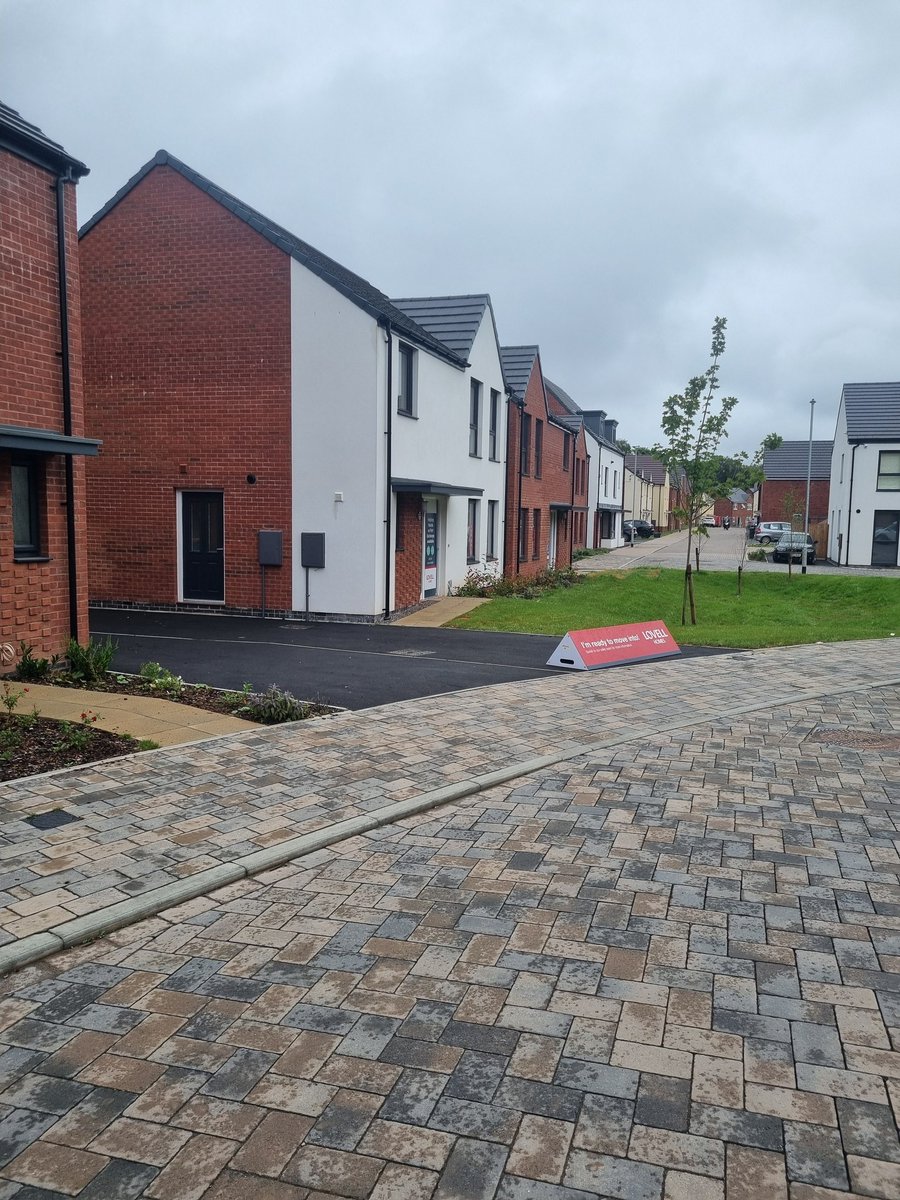 Really interesting morning <a href="/TirionHomes/">Tirion Homes</a> development at Royal Victoria Court, Newport. A different financing model for funding homes at social rent, delivering truly mixed tenure sites. Given disappointing housebuilding stats out today, we must ensure we exploit all options.