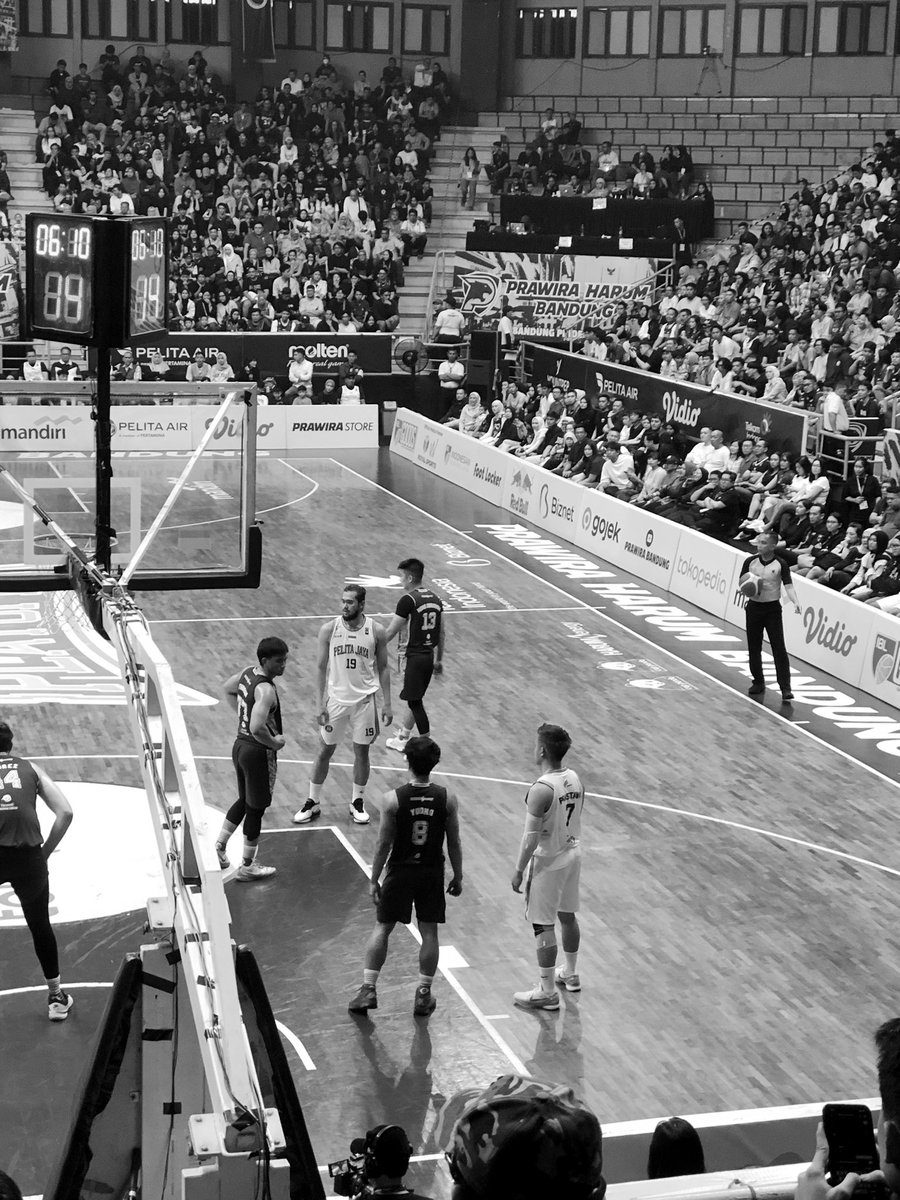 deevaFN's tweet image. Yuk bisa yuk sabtu minggu meroket lagii🔥💙💛