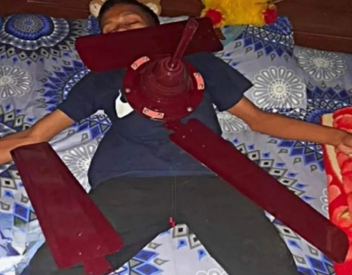 Khanstilldayy's tweet photo. My childhood’s biggest fear https://t.co/6j7P0xfEte