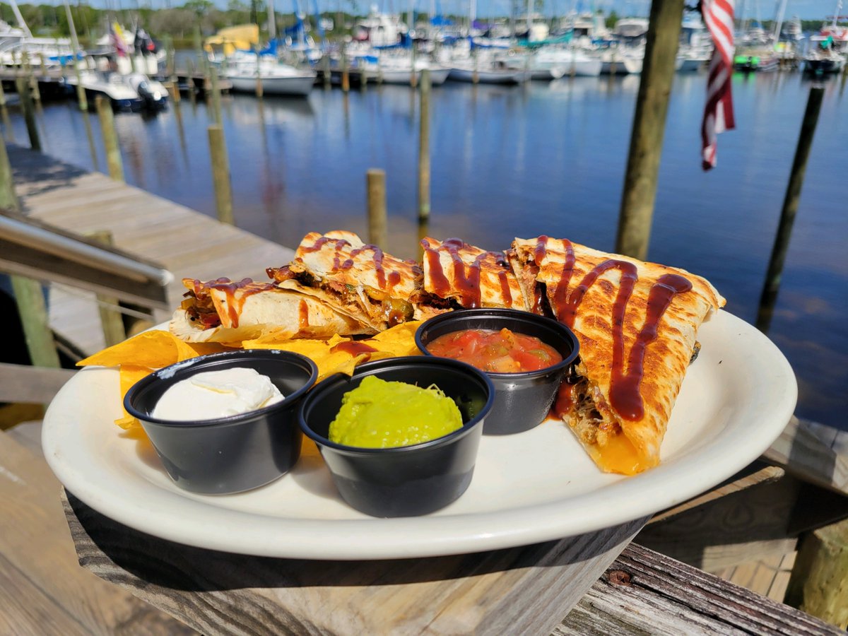 BWBhighdry's tweet photo. Today's Lunch Specials at LJ Schooners Dockside Restaurant &amp; Oyster Bar
Pulled Pork Quesadilla with Black Bean Salsa and Shredded Cheddar Jack $13
or
2 Beef Tamales with Queso Blanco $8 https://t.co/DfiugmNYu0