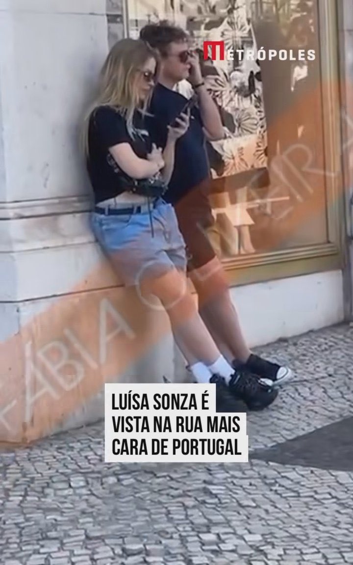sonzapetsch's tweet image. A NOTÍCIA PARECENDO QUE ELA TÁ FORAGIDA KKKKKKKKK