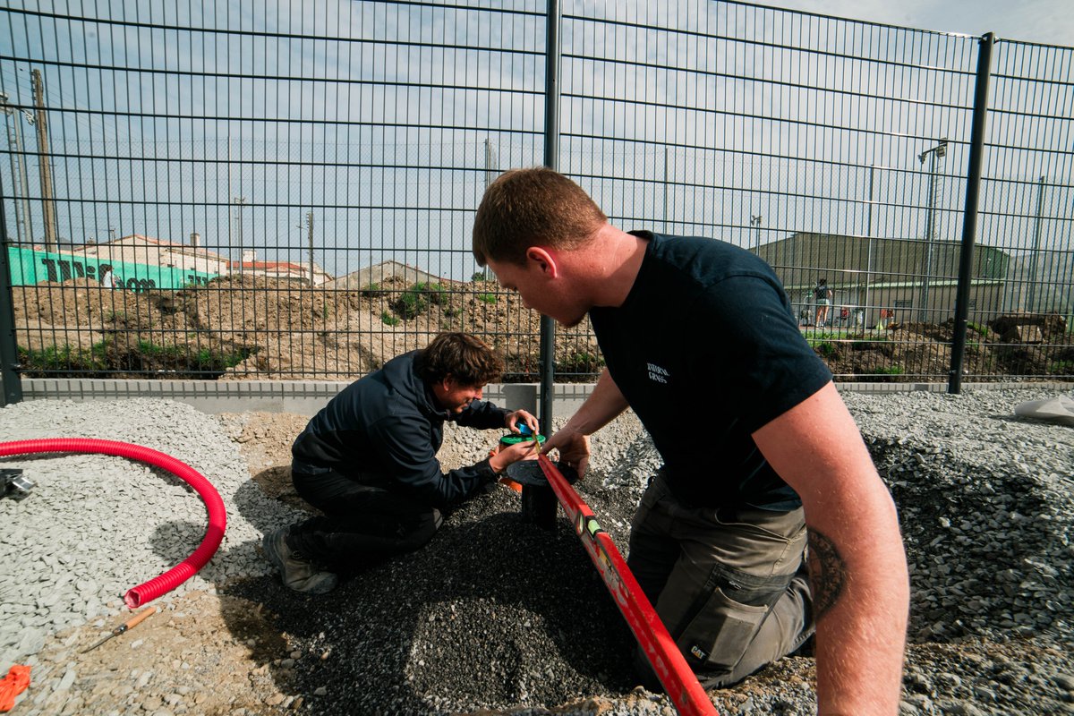 Natural Grass ME tweet media