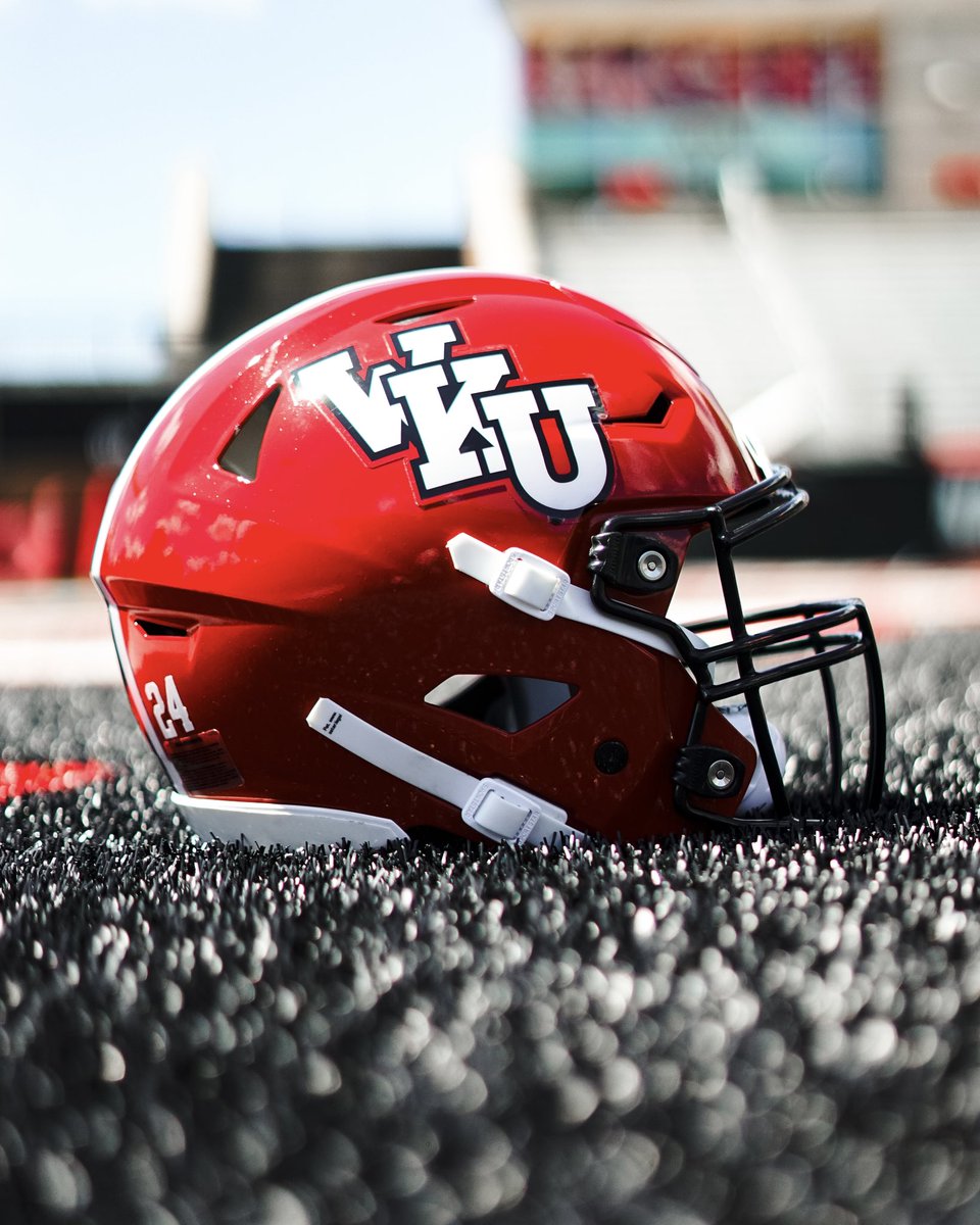 WKUFootball's tweet photo. 📸📸📸 https://t.co/RWWj1SlWNO