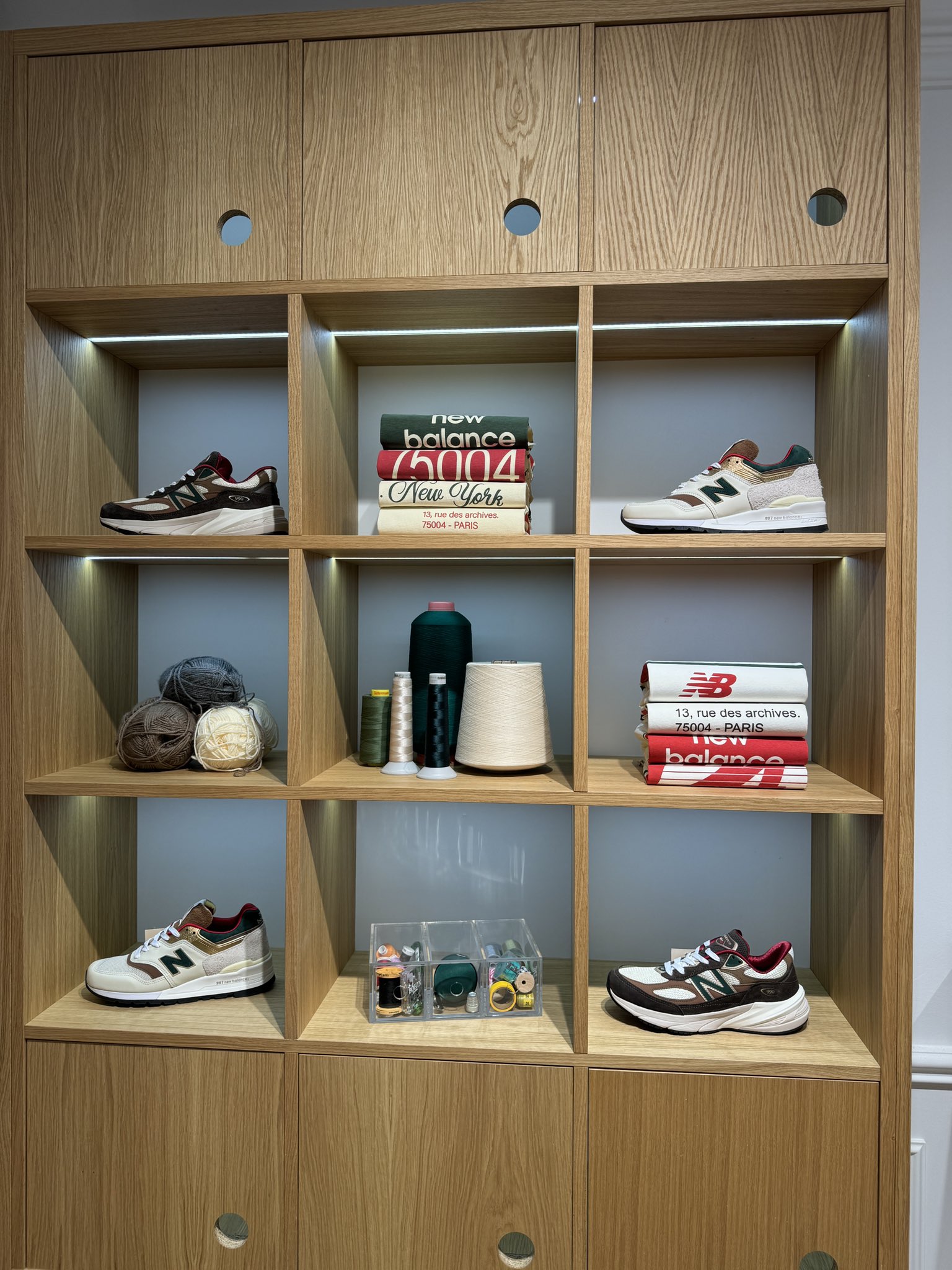 Complex Sneakers on X New Balance MADE in USA 990v6 and 997 exclusive to New Balance Le Marais in Paris https t kj9Pl3r0Z2 X