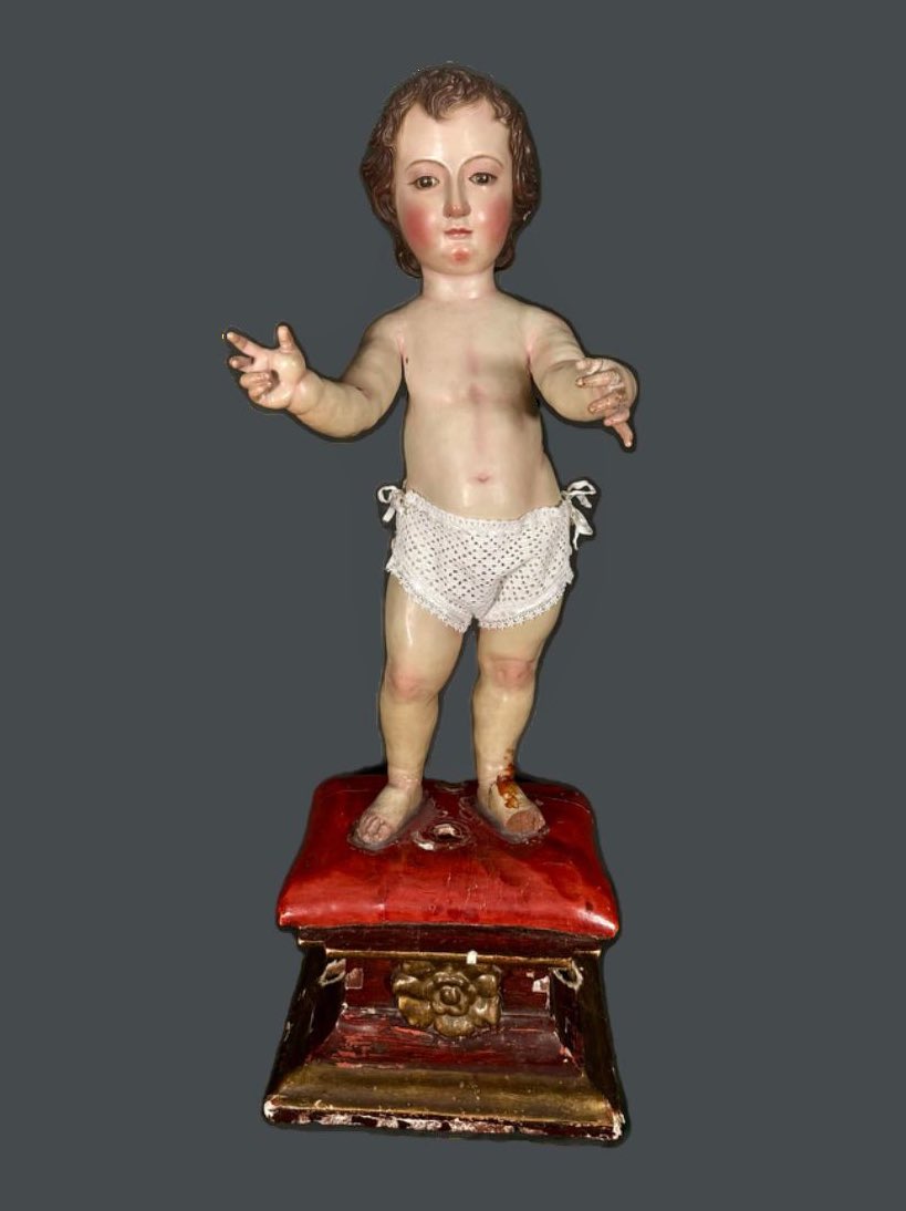 oscarmrestaura's tweet photo. Continuamos con la llegada al taller de este bello Niño Jesús Resucitado, perteneciente a la Hdad. Jesús Nazareno de Purchil, obra anónima de finales del s. XVII, principios del s. XVIII, de la Parroquia de San José, sobre el cual trabajaremos para su correcta #restauración. https://t.co/z3V9cYBRfq
