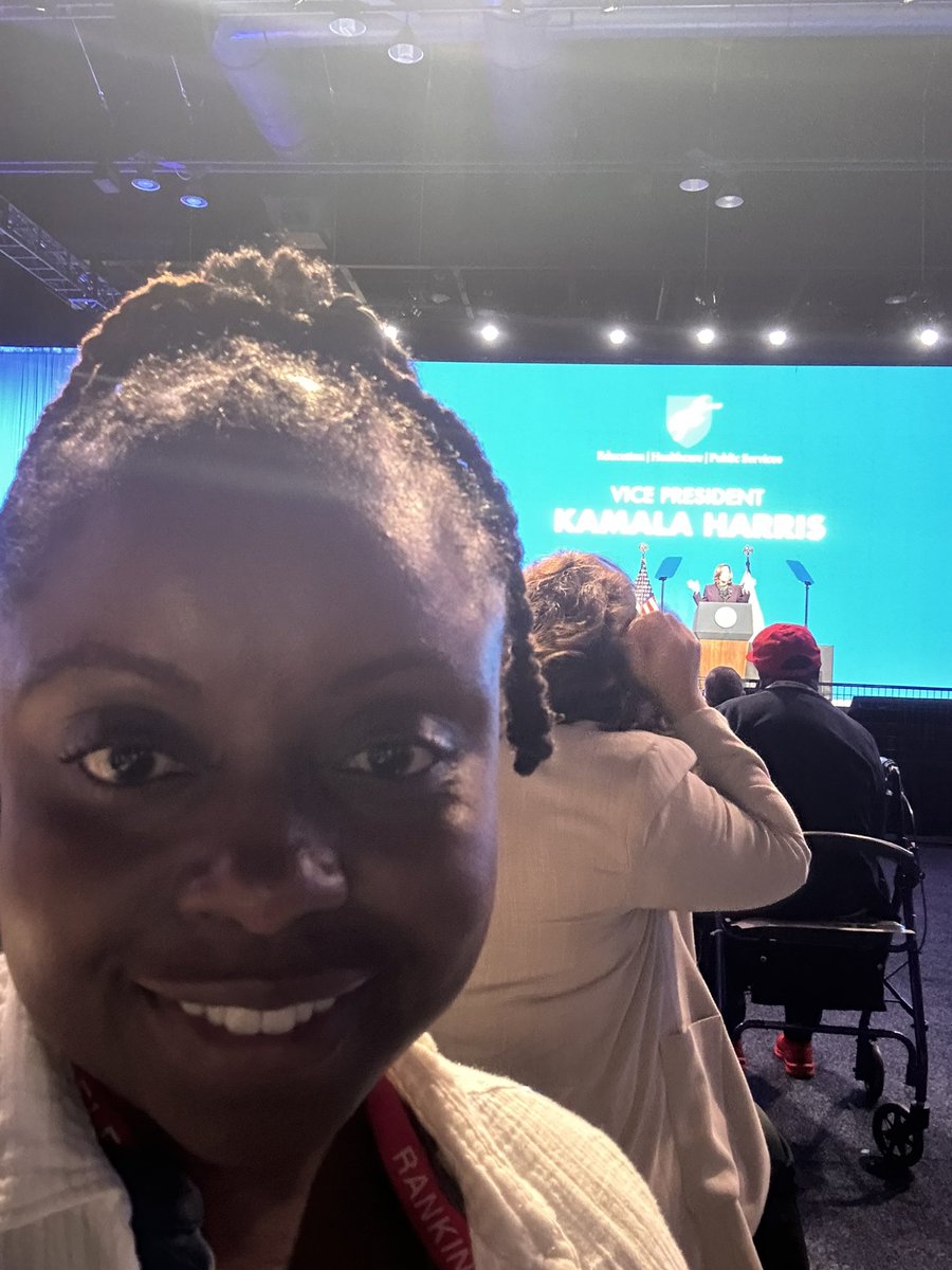 chateacher27's tweet image. Madam  @VP brought the energy to our @AFTunion She will also bring #realsolutions to America because she supports public education, uplifting the middle class &amp;amp; UNIONS. #PresidentHarris2024