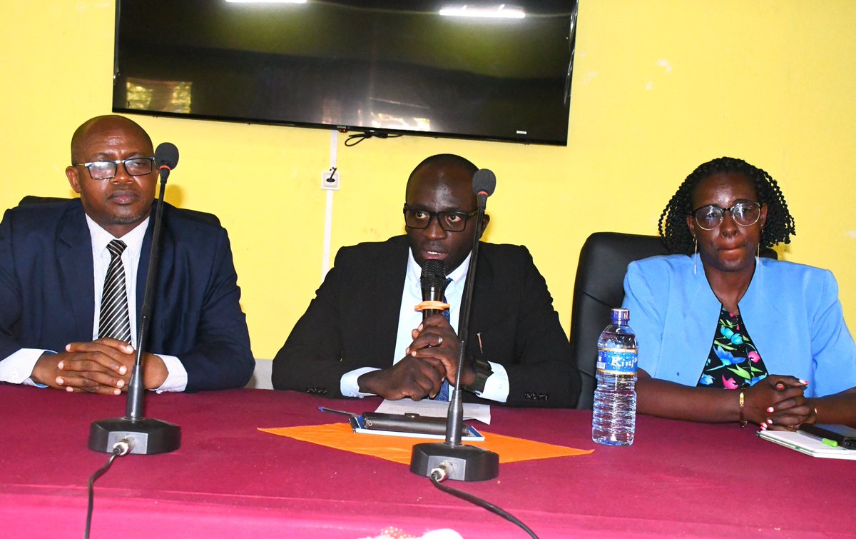 isabu_officiel's tweet photo. Cet atelier a été ouvert par le #DG de l'@isabu_officiel Dr. @musonerimana et les parties prenantes qui ont répondu présent à cet évènement sont : @isabu_officiel @irri @UB_Rumuri @Univ_Ngozi et #CNTA https://t.co/bbR9oi9XNY