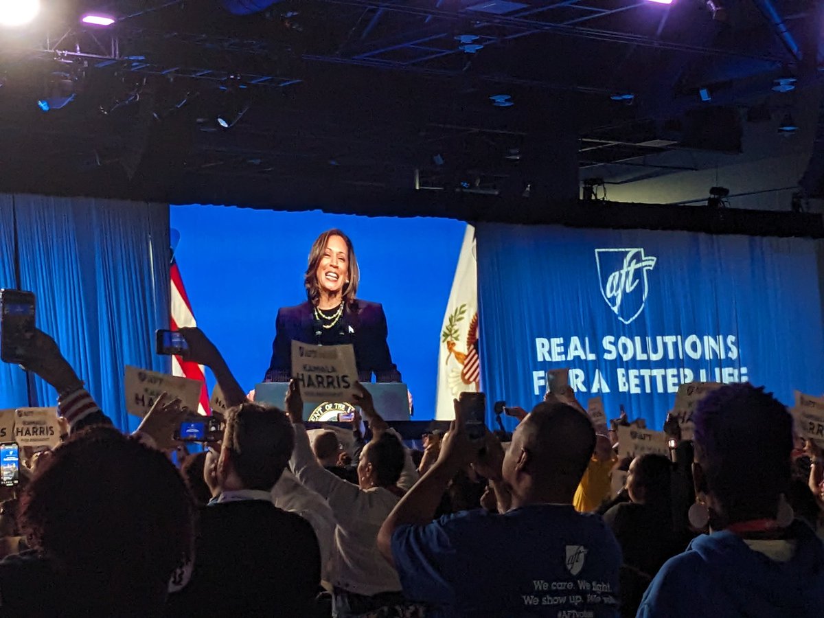 Emily VanDerhoff (she/her) tweet media