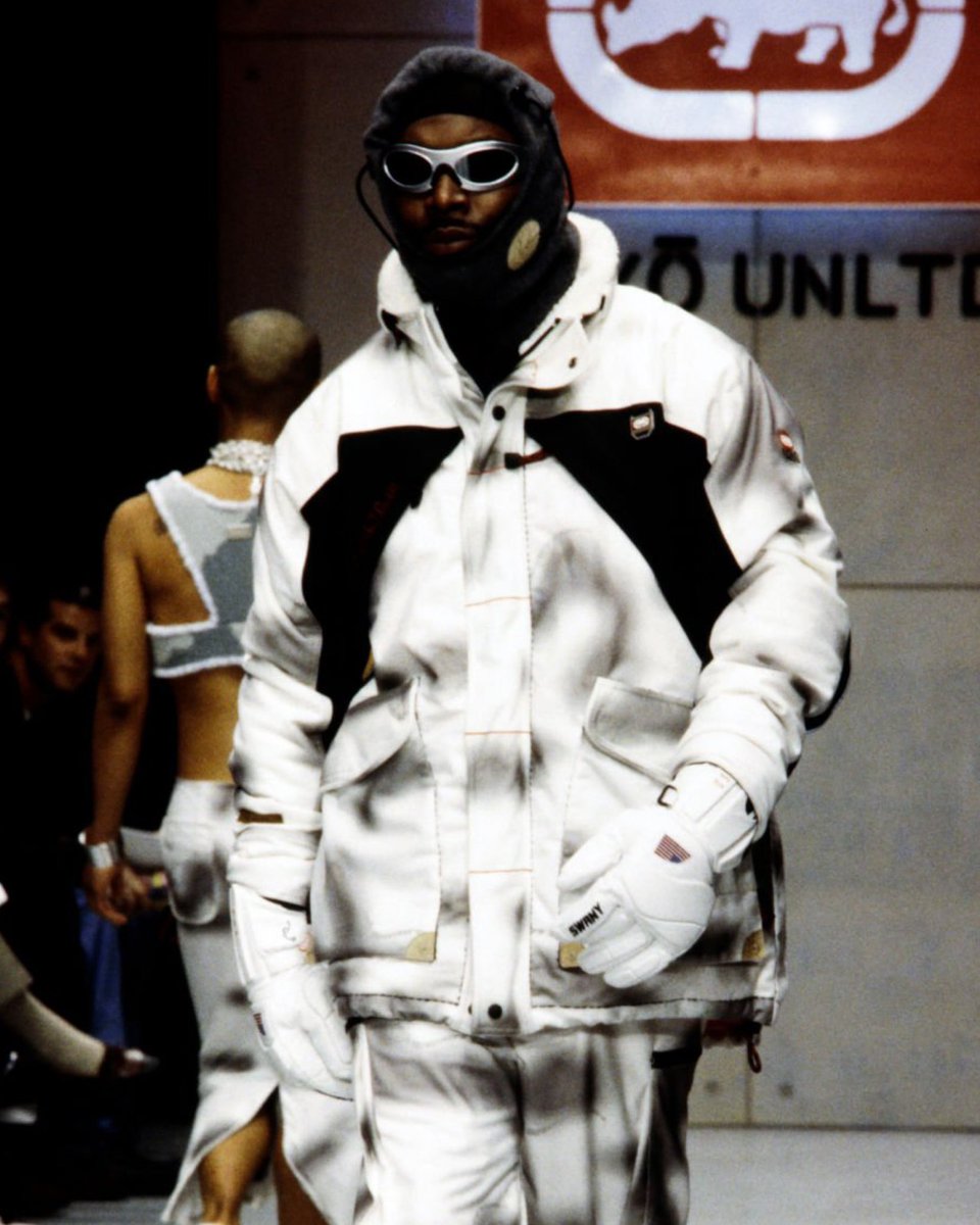 StreetFashion01's tweet photo. ECKO was so ahead😮‍💨 https://t.co/Oxm6tWJjep