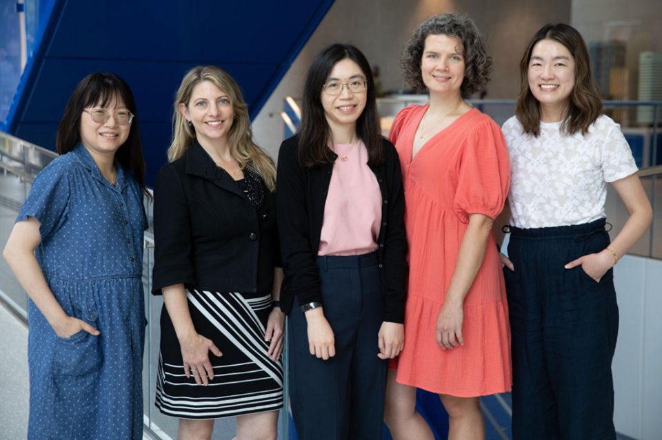 SickKidsRx's tweet photo. The UMC Resource Stewardship Grant Award, including pharmacists @KatTPharmD @ErinChungRPh and others aims to reduce unnecessary TDM levels across @SickKidsNews to enhance the pt experience and cost-effectiveness in health-care. https://t.co/9uv6FqRbny