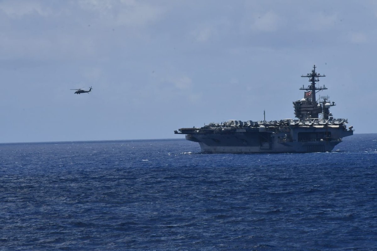 naval_peru's tweet photo. #MGPNoticias El #BAPPisco llevó a cabo un ejercicio de familiarización con el submarino nuclear clase Virginia USS "North Carolina", donde también participaron unidades de superficie de las marinas de Corea, Estados Unidos, Japón y México.
@RimofthePacific https://t.co/nQ9BaFpDD9